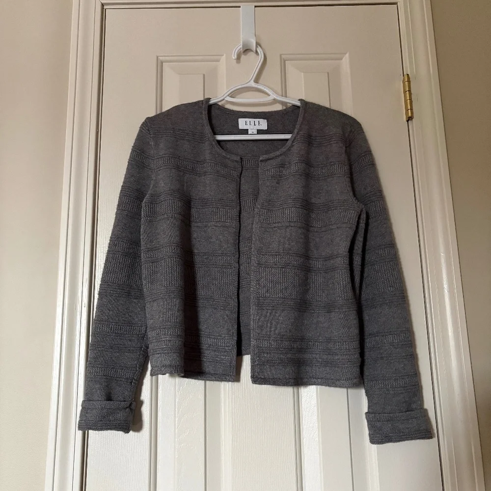 Elle Size Medium Gray Cardigan - Picture 1 of 4